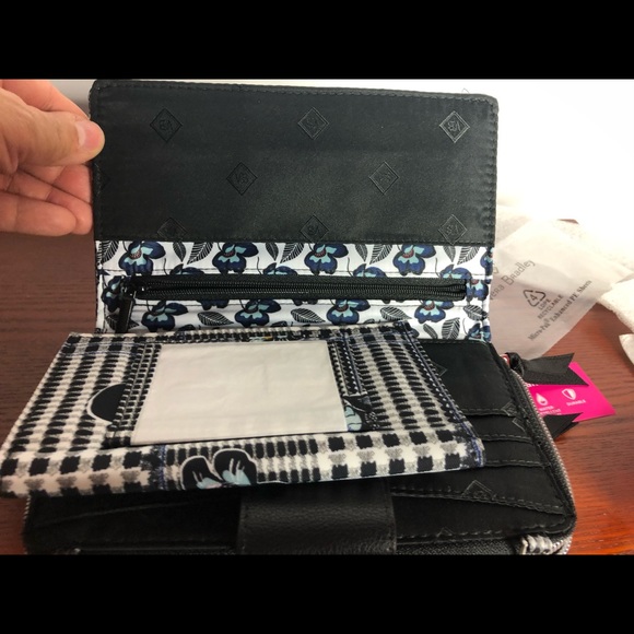 Vera Bradley Wristlet w: Tons of Pockets/Space ! - Picture 10 of 12